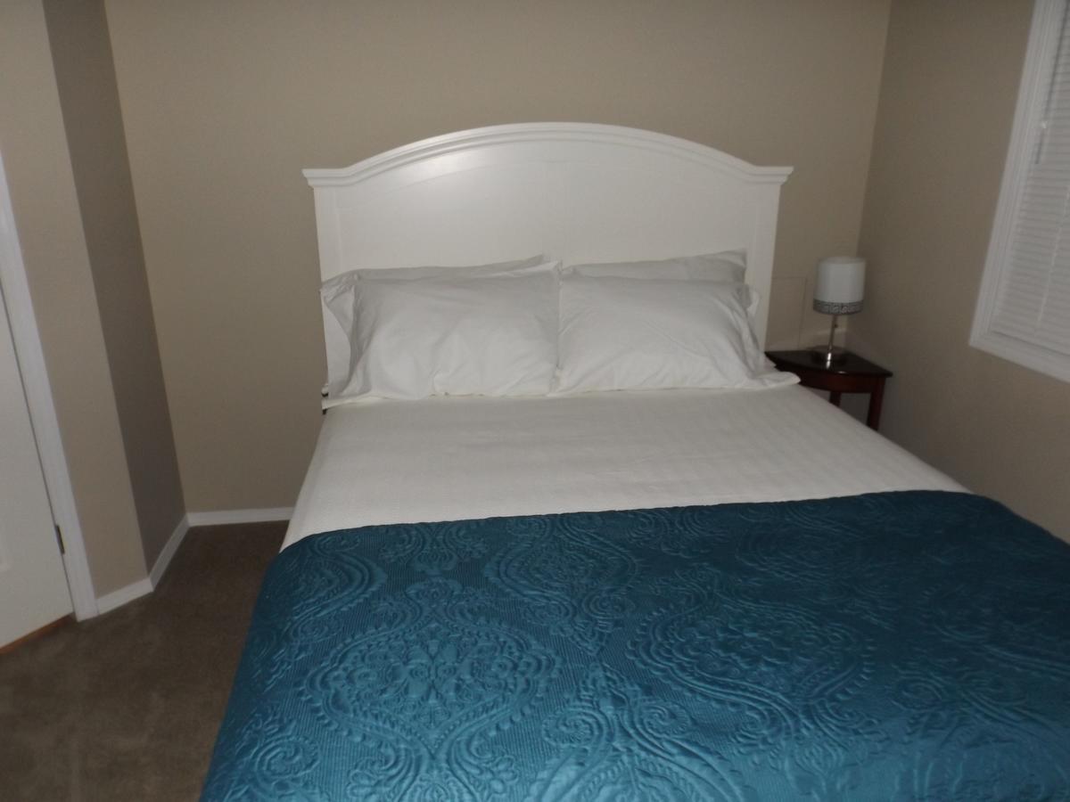 Campbell'S Accommodations Gull Lake Экстерьер фото