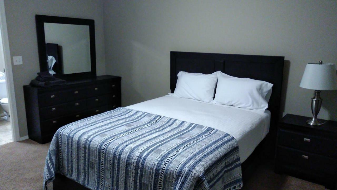 Campbell'S Accommodations Gull Lake Экстерьер фото
